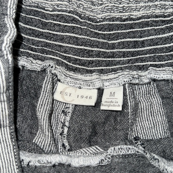 Super cute pants - Picture 2 of 3